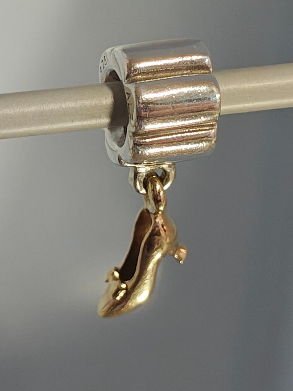 Authentic Pandora Stiletto Shoe 790349 Retired 14K Gold Sterling Silver Charm